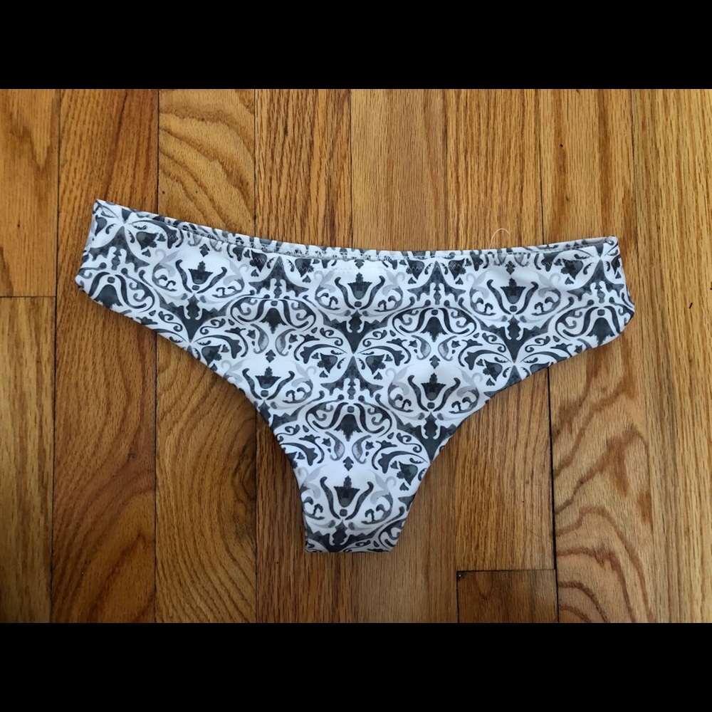 Zaful printed bikini bottom (never worn)
